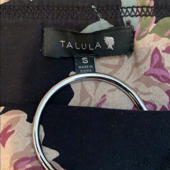 *SOLD* Aritzia Floral Skirt - Picture 3 of 4